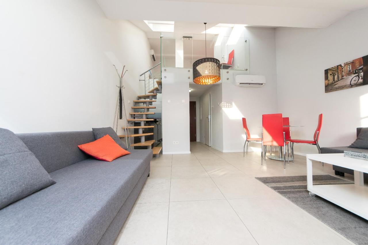 Апартаменти Exclusive Loft In The Main Square A/c P4you Pl